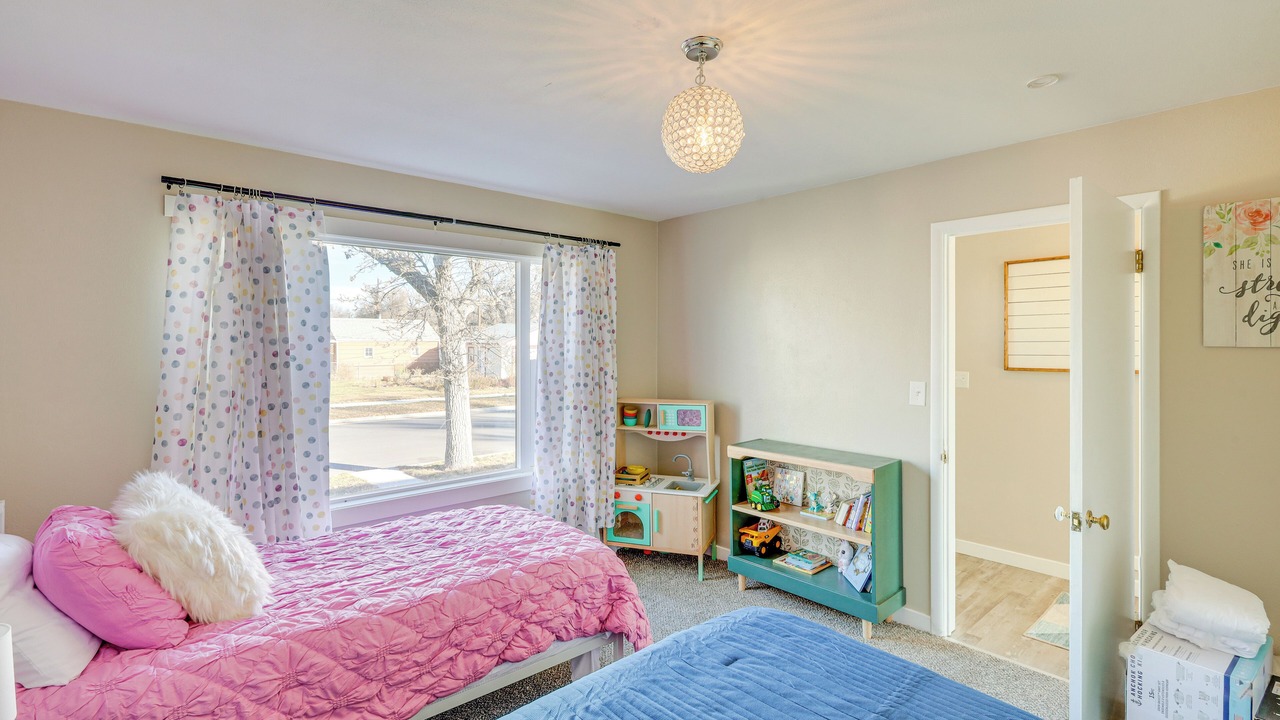 Photo of Bedroom in Laurel