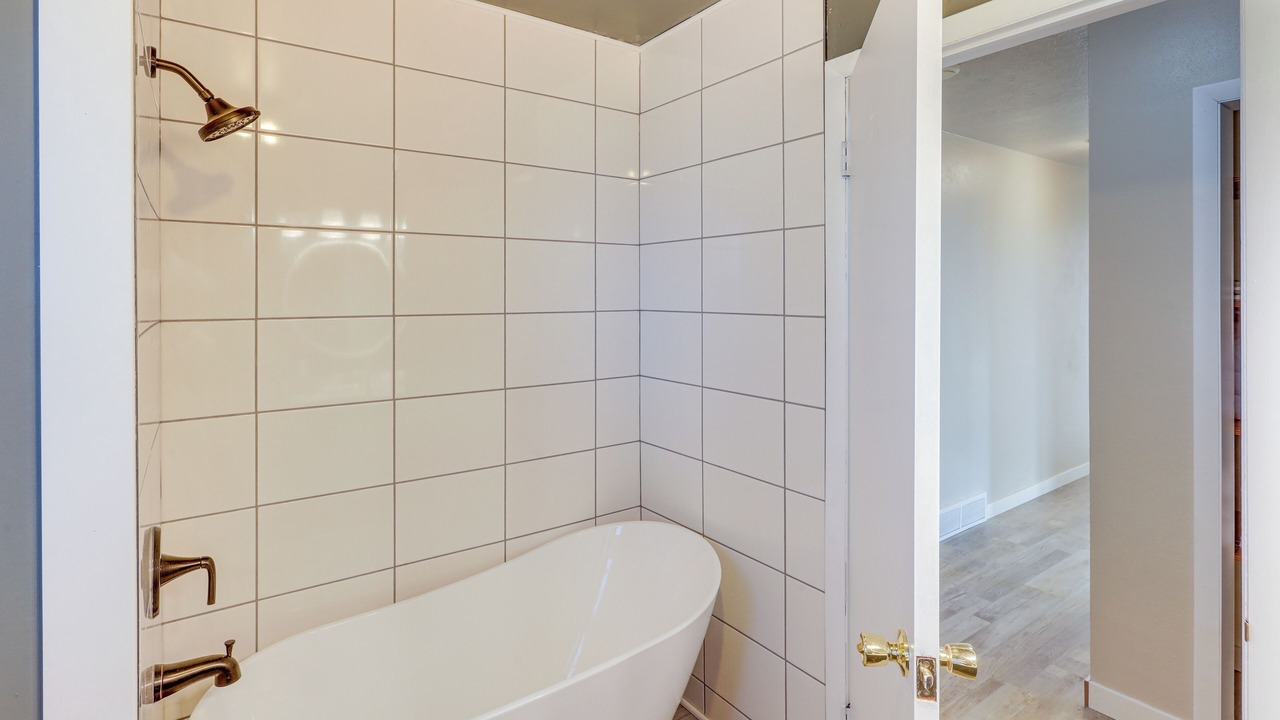 Photo of Bathroom in Laurel