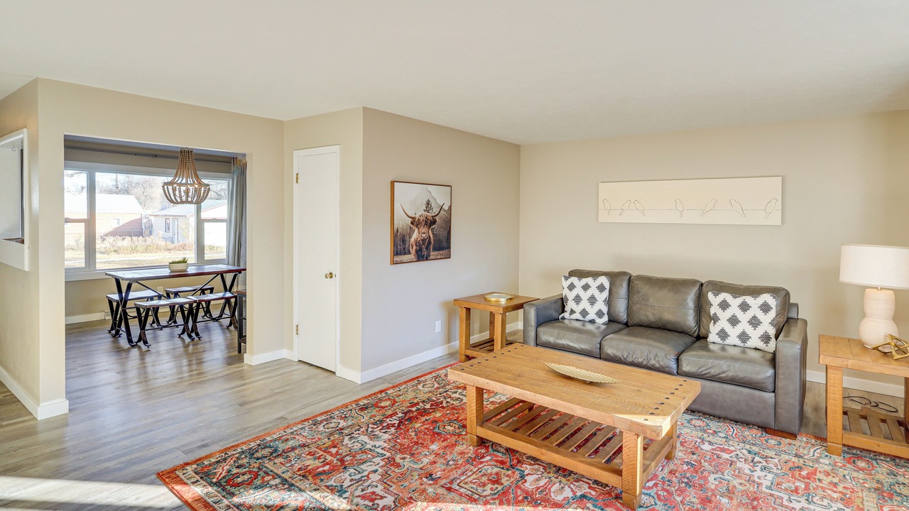 Photo of Livingroom in Laurel