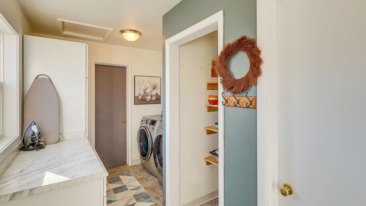 Photo of Bedroom in Laurel