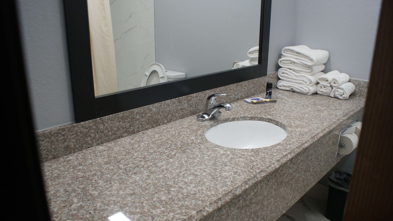 Photo of Bathroom in Van Buren