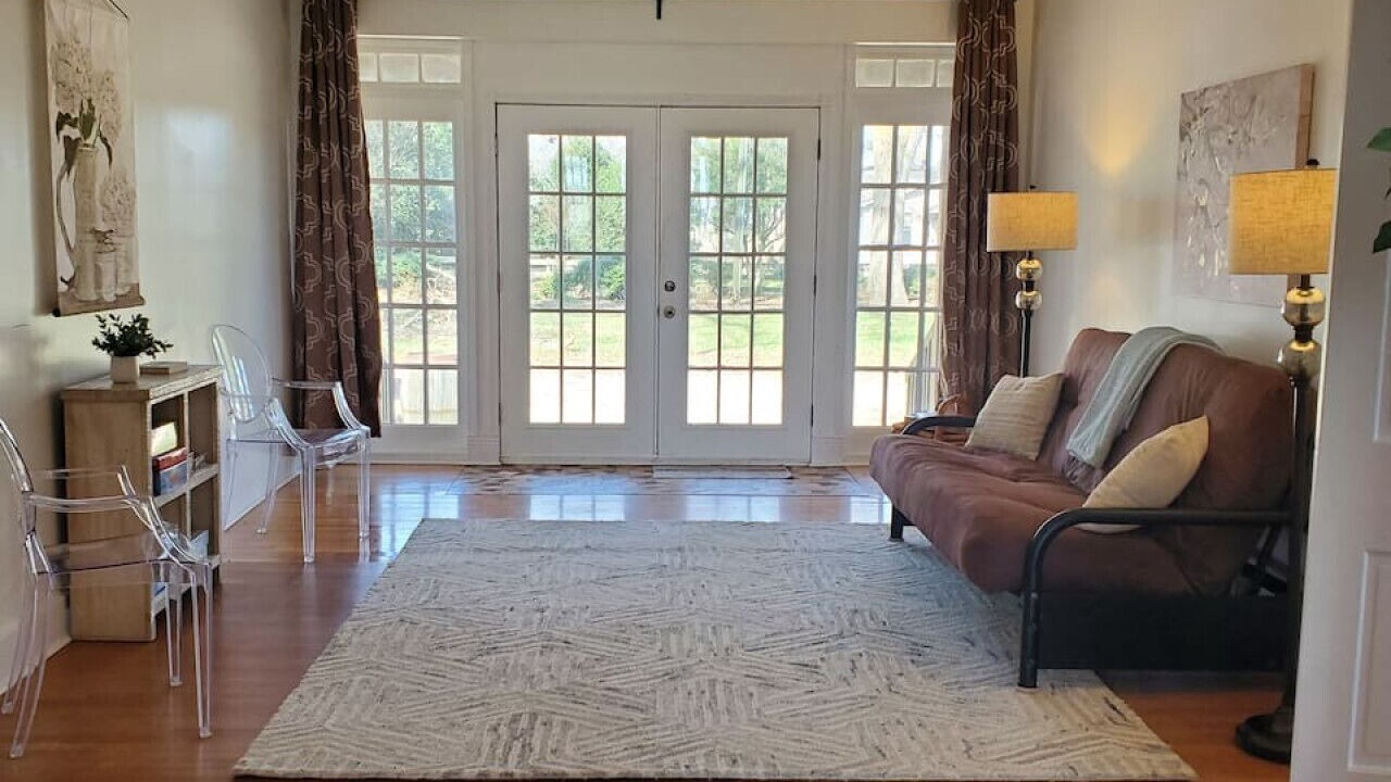 Photo of Livingroom in Driver