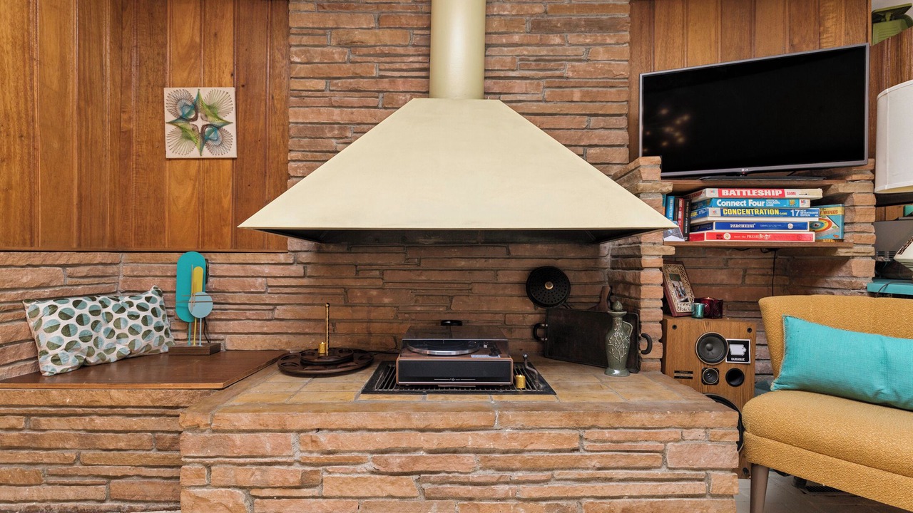 Photo of Livingroom in Greater South Side