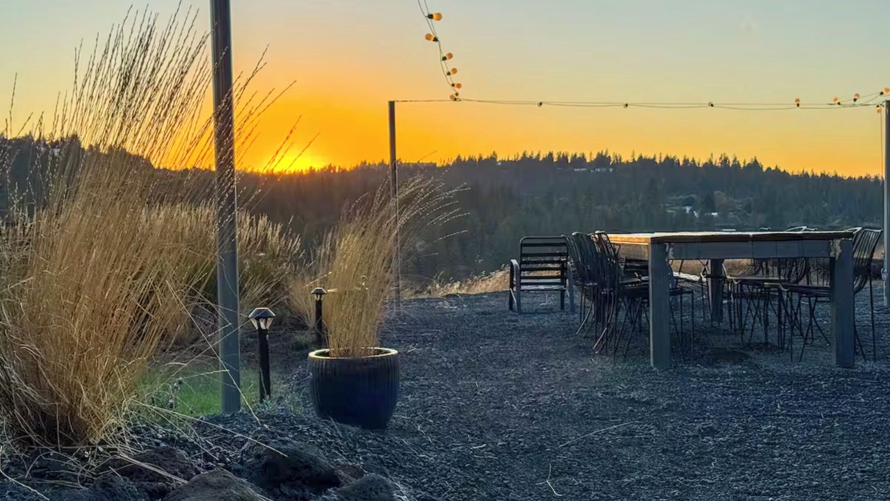 Photo of Outdoor in Cliff - Cannon