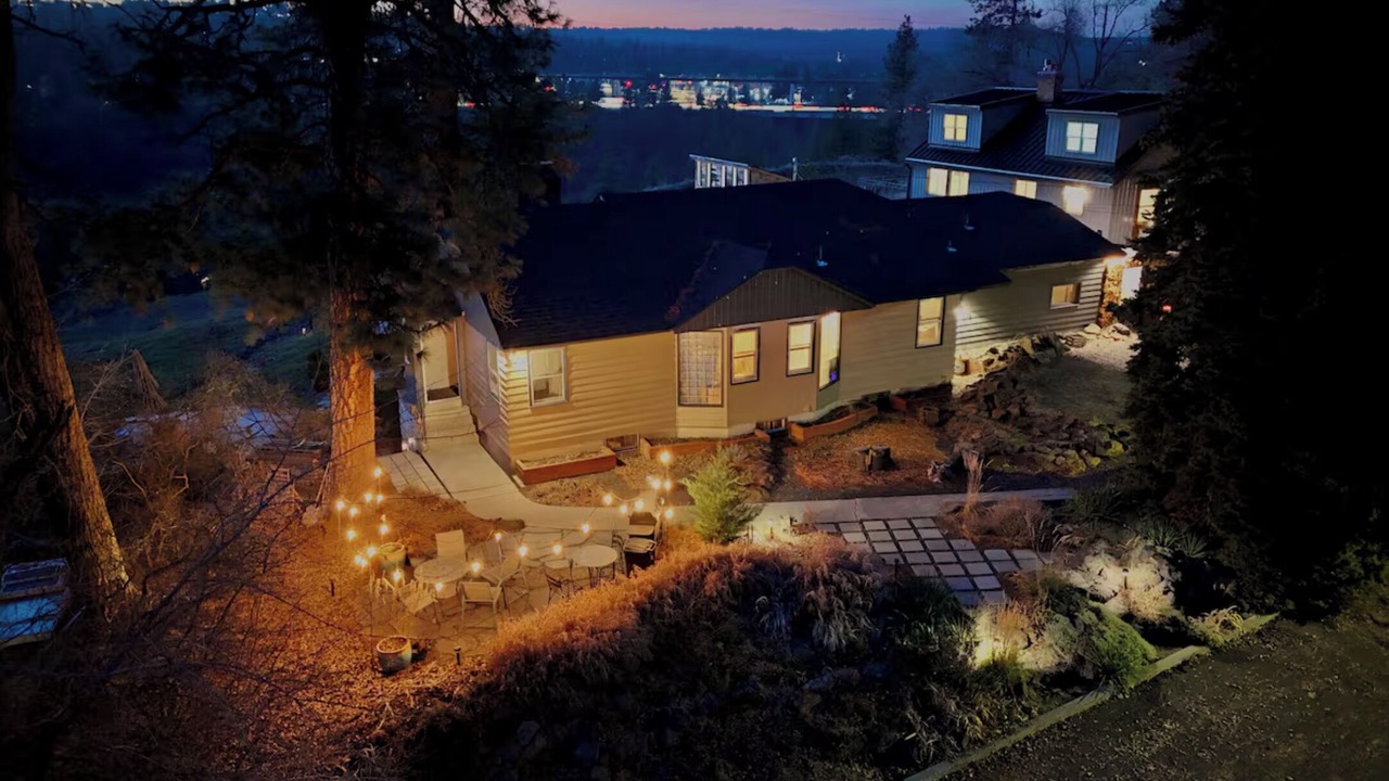 Photo of Outdoor in Cliff - Cannon