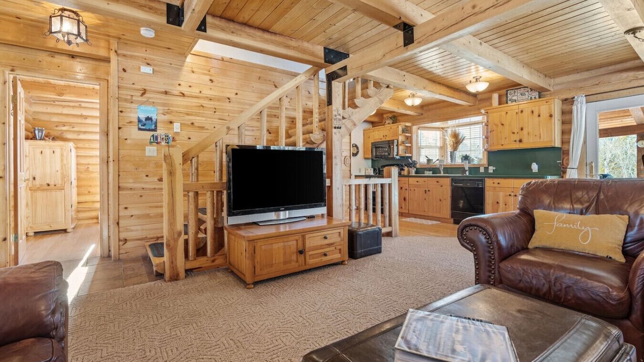 Photo of Livingroom in Last Chance