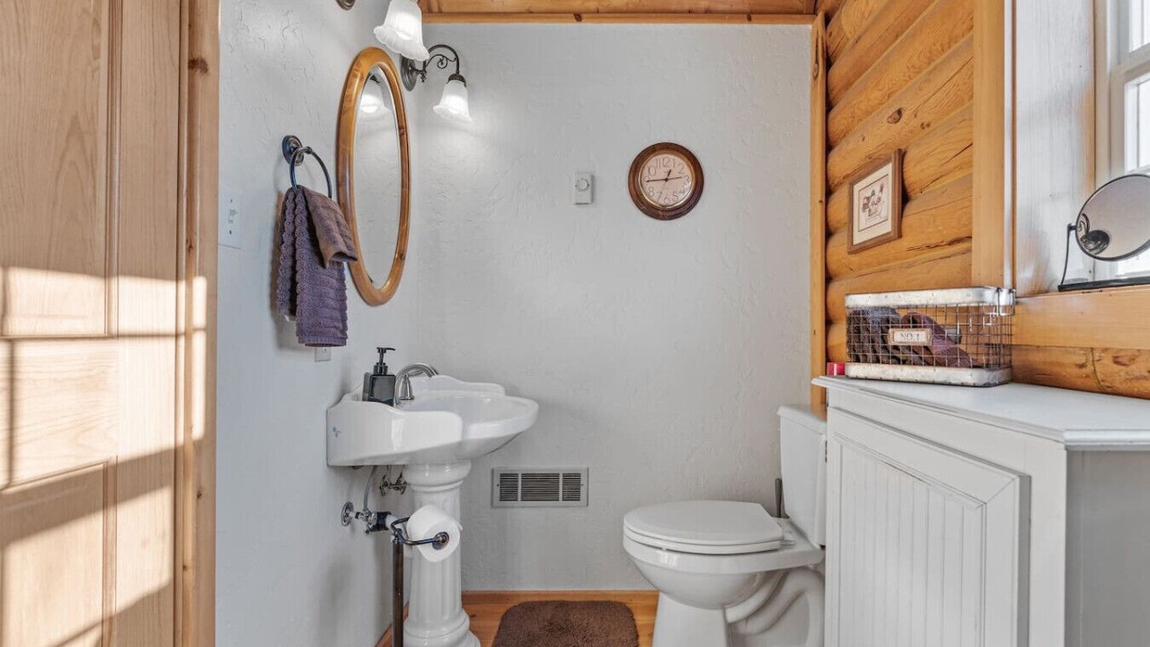 Photo of Bathroom in Last Chance