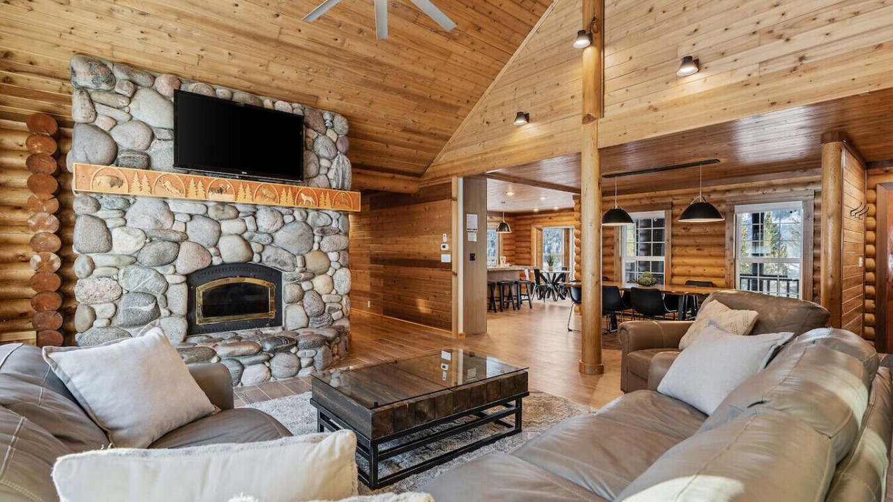 Photo of Livingroom in Island Park
