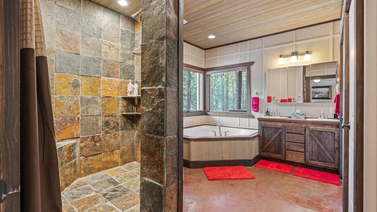 Photo of Bathroom in Last Chance