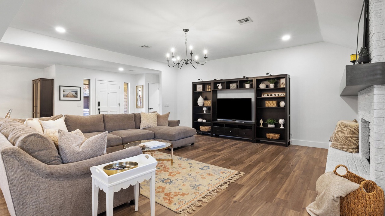 Photo of Livingroom in South Tulsa