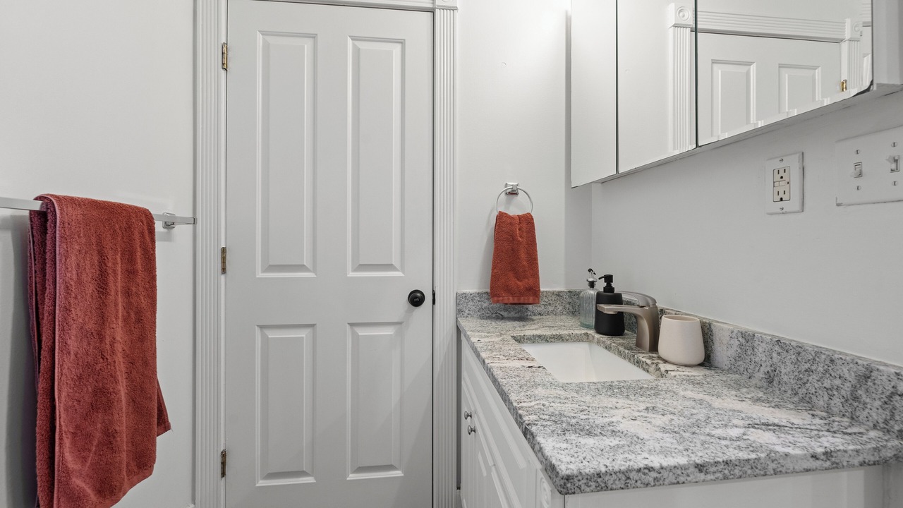 Photo of Bathroom in Weinland Park