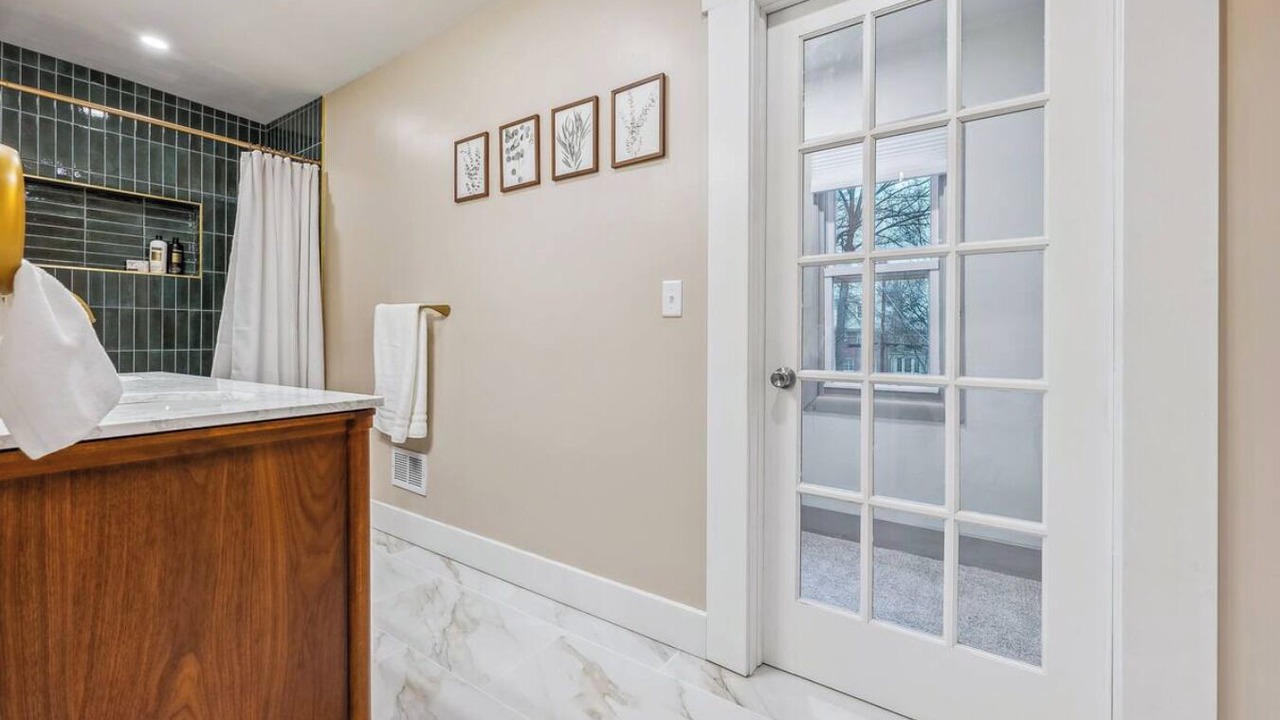 Photo of Bathroom in Franklin Park
