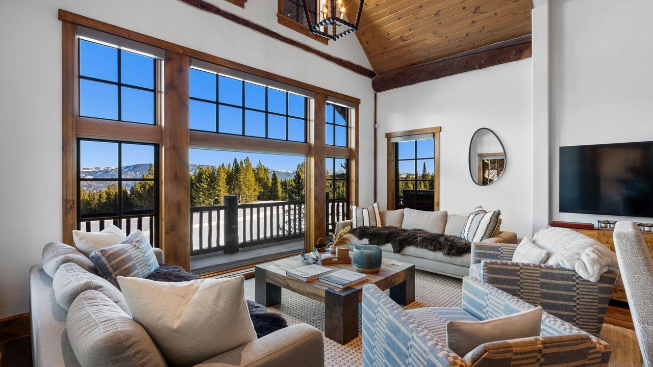 Photo of Livingroom in Spanish Peaks