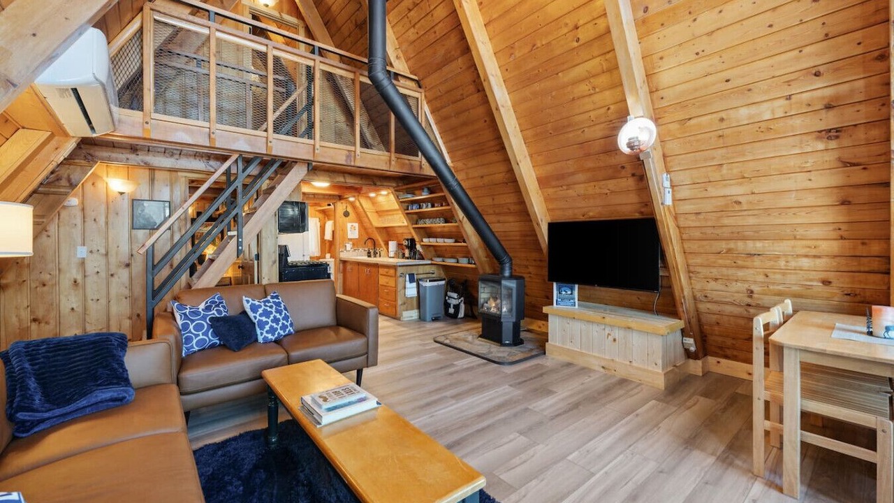 Photo of Livingroom in Last Chance
