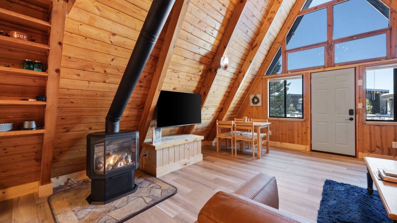 Photo of Livingroom in Last Chance