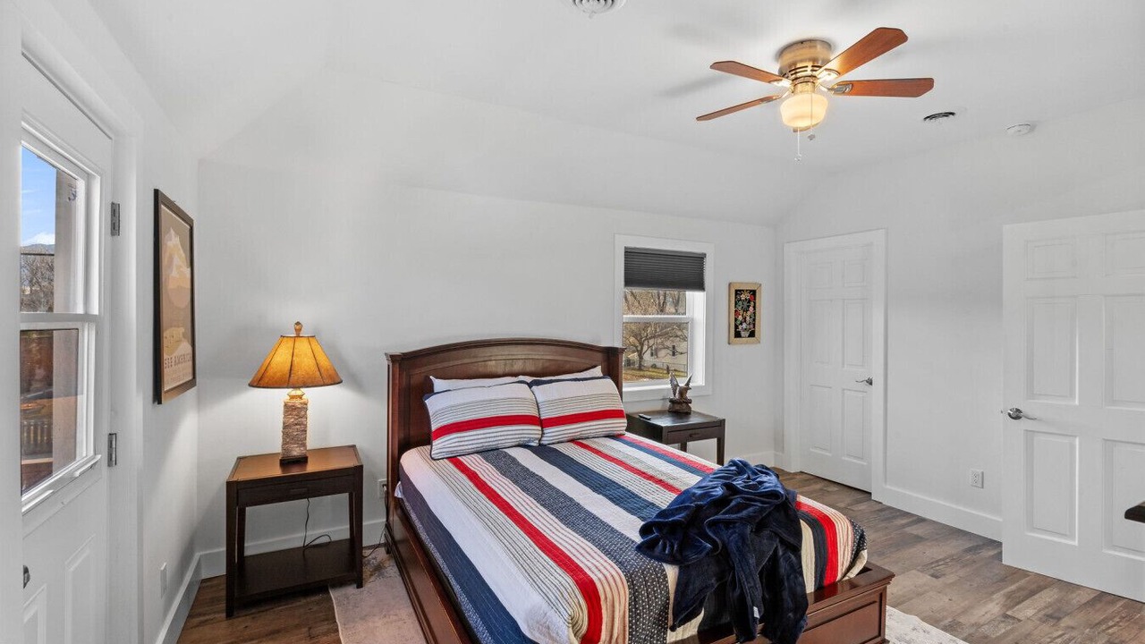 Photo of Others in Sleeping Giant Estates