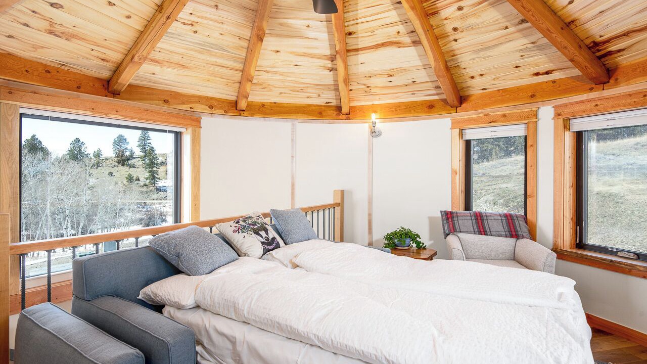 Photo of Bedroom in Broadwater County