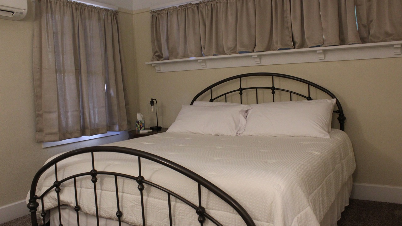 Photo of Bedroom in Weiser