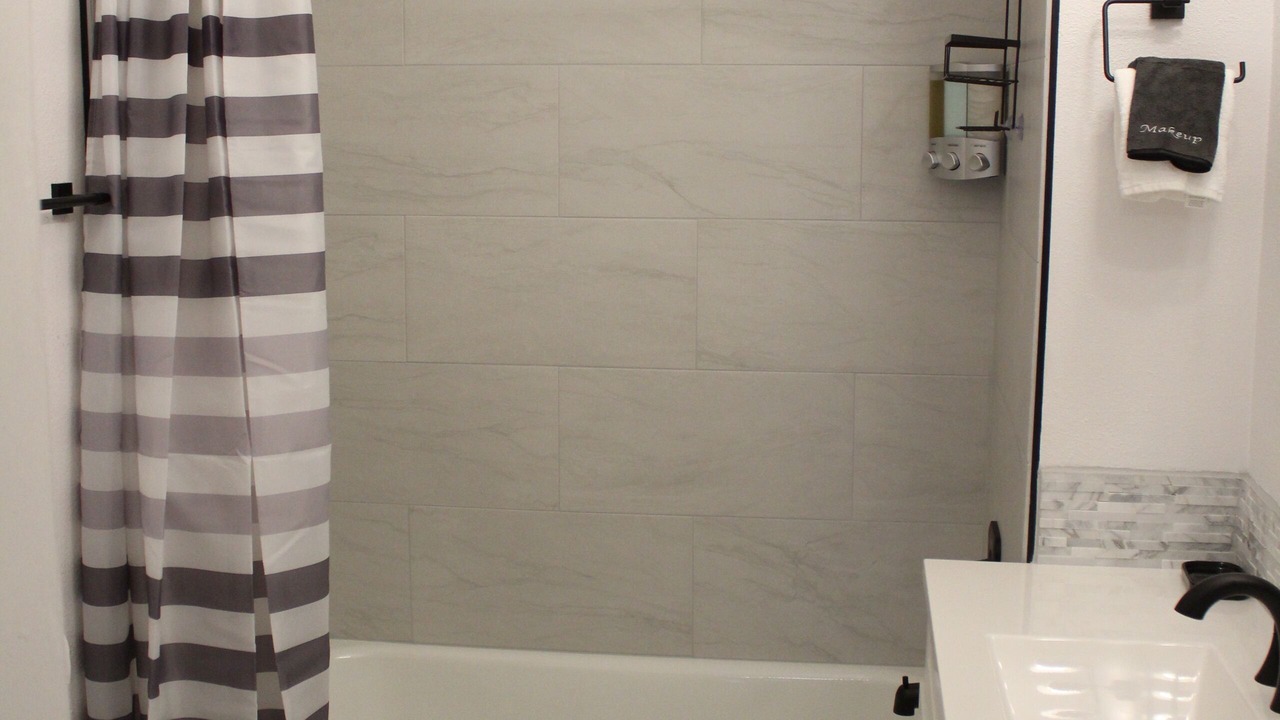Photo of Bathroom in Weiser