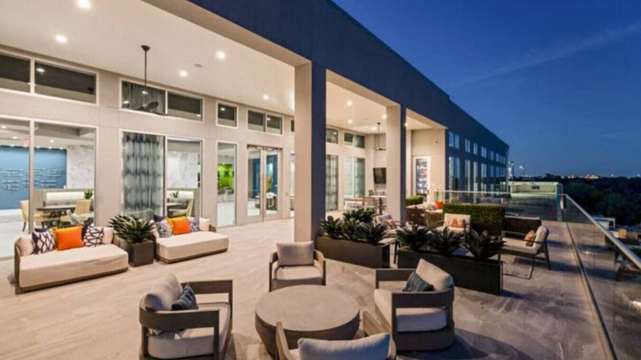 Photo of Patio Balcony in The Galleria