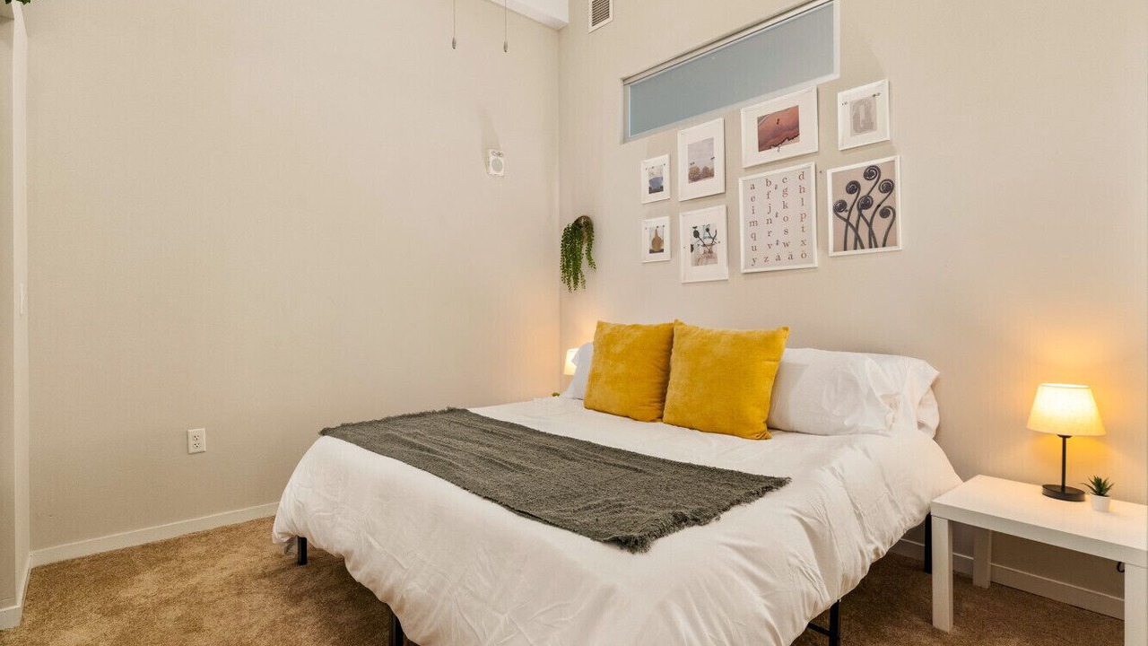 Photo of Bedroom in Downtown Cincinnati
