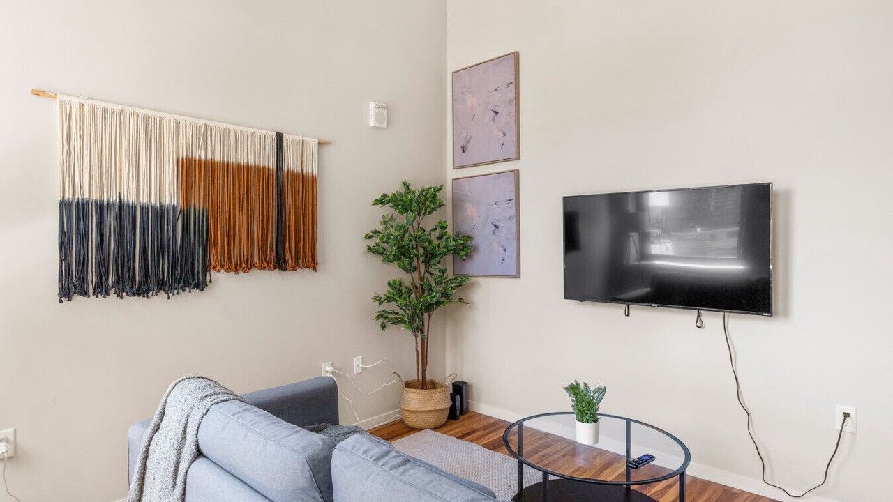 Photo of Livingroom in Downtown Cincinnati