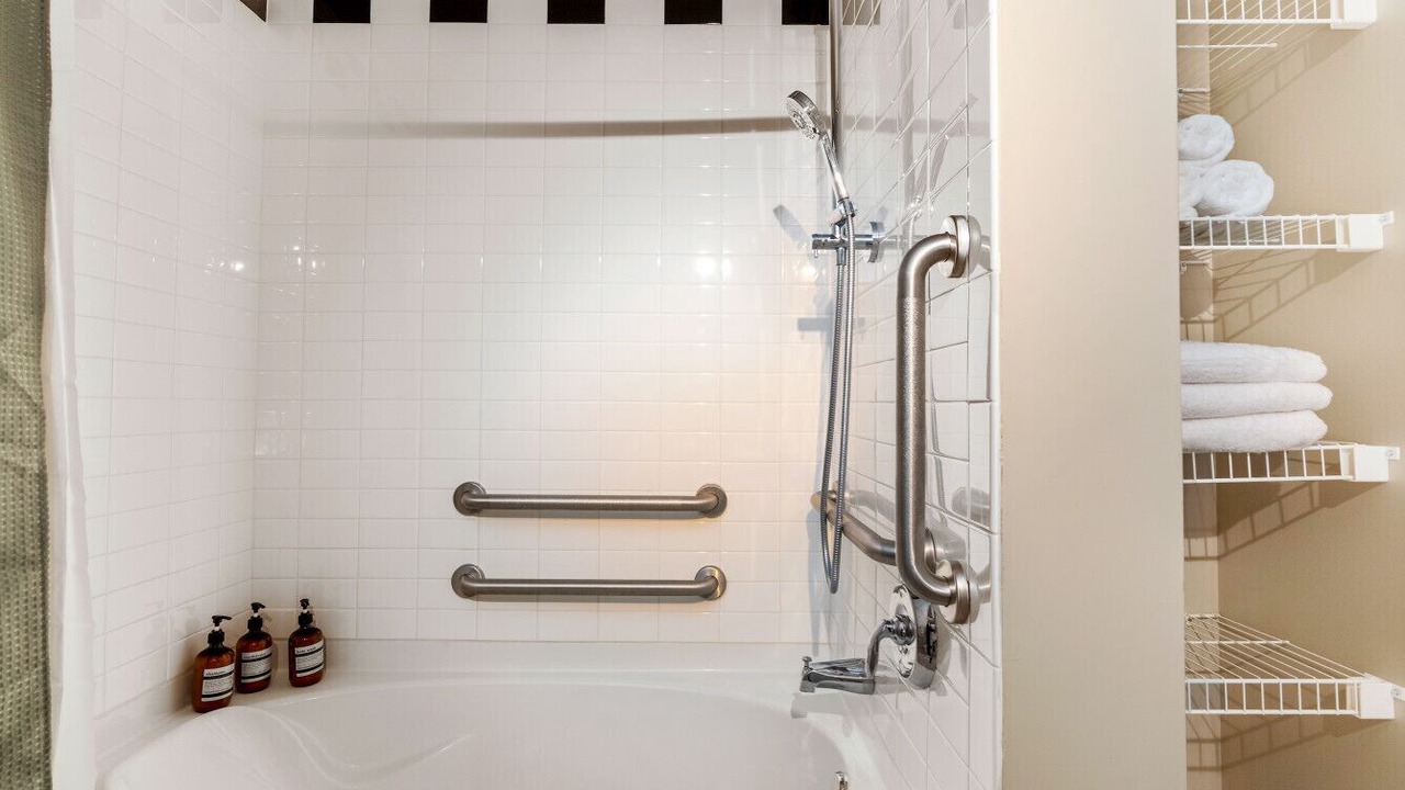 Photo of Bathroom in Downtown Cincinnati