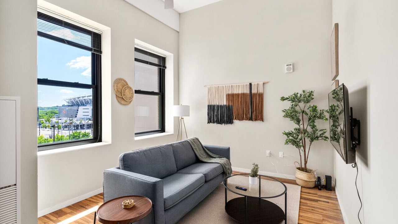 Photo of Livingroom in Downtown Cincinnati