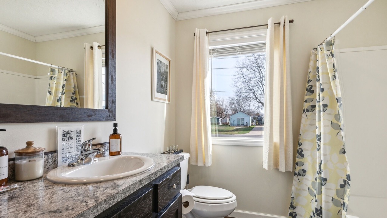 Photo of Bathroom in Port Clinton