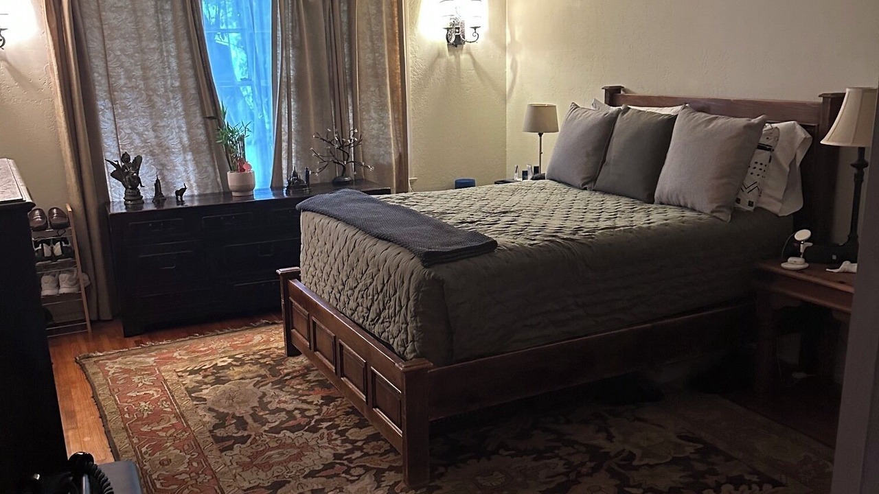 Photo of Bedroom in Pasadena