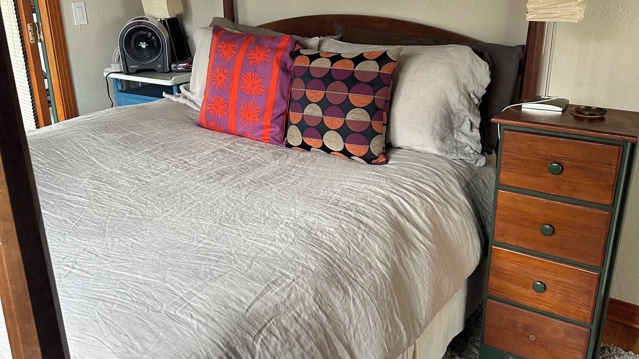 Photo of Bedroom in Pasadena