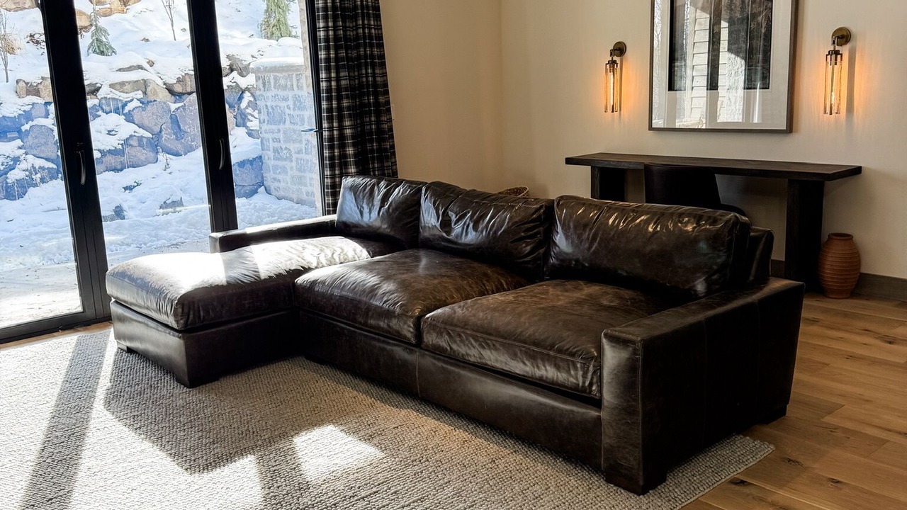 Photo of Livingroom in Sundance