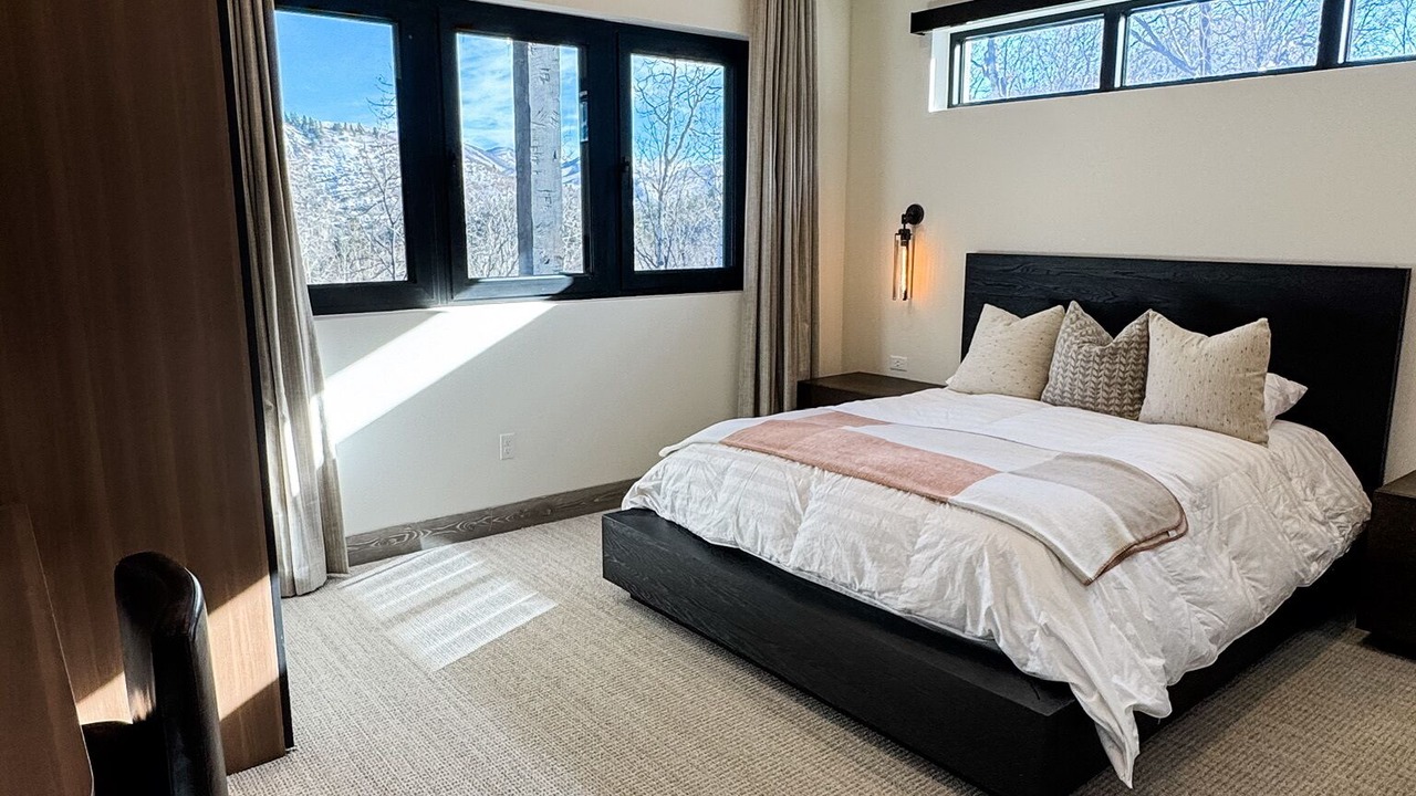 Photo of Bedroom in Sundance