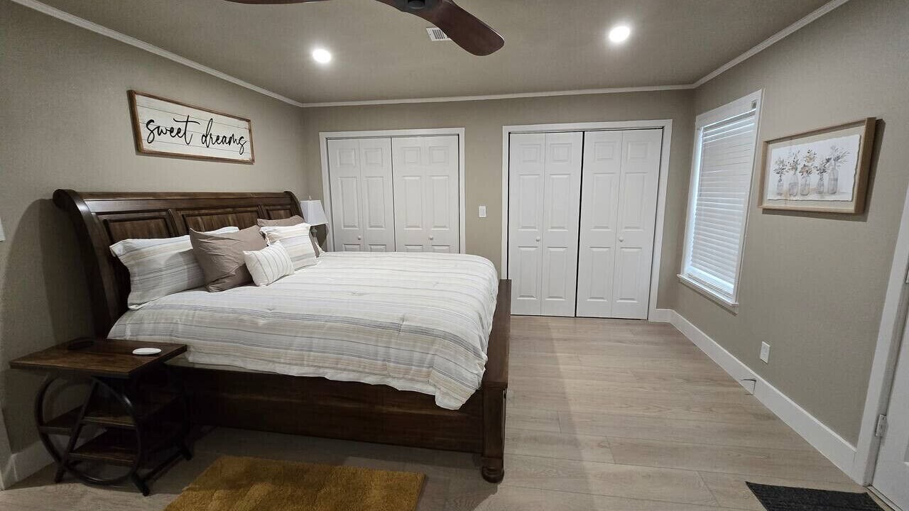 Photo of Bedroom in Driver