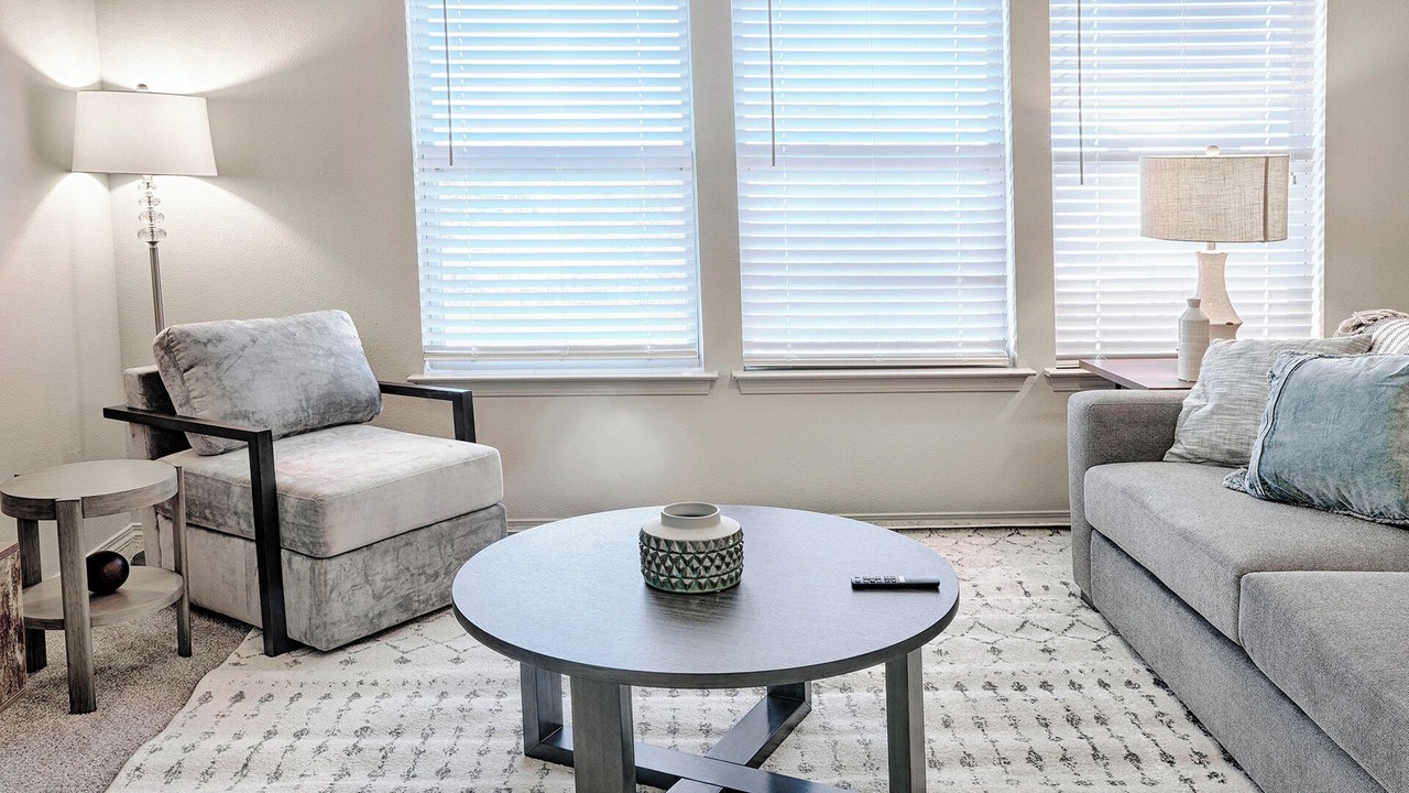 Photo of Livingroom in Jenks