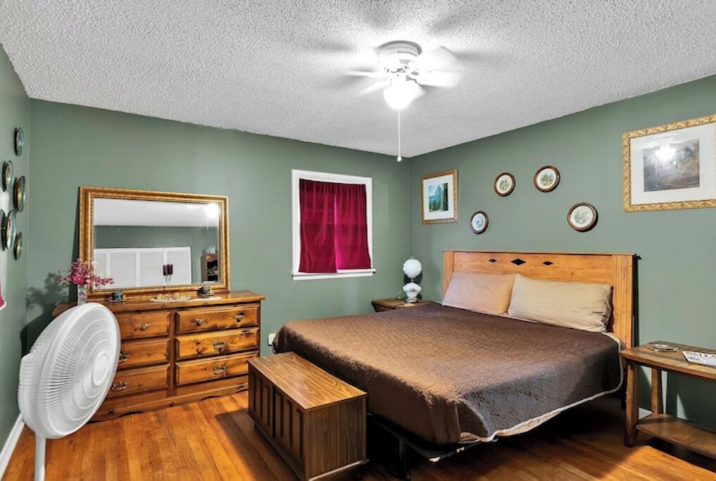 Photo of Bedroom in Kellogg