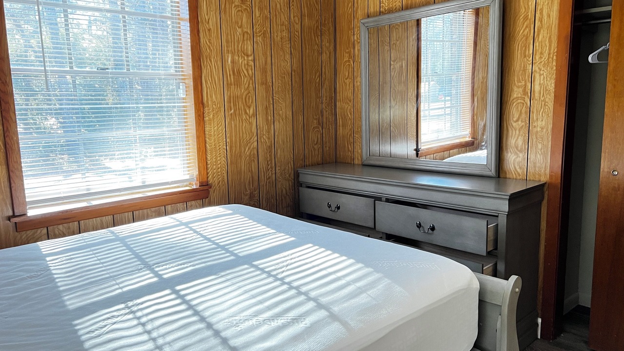 Photo of Bedroom in Louisville