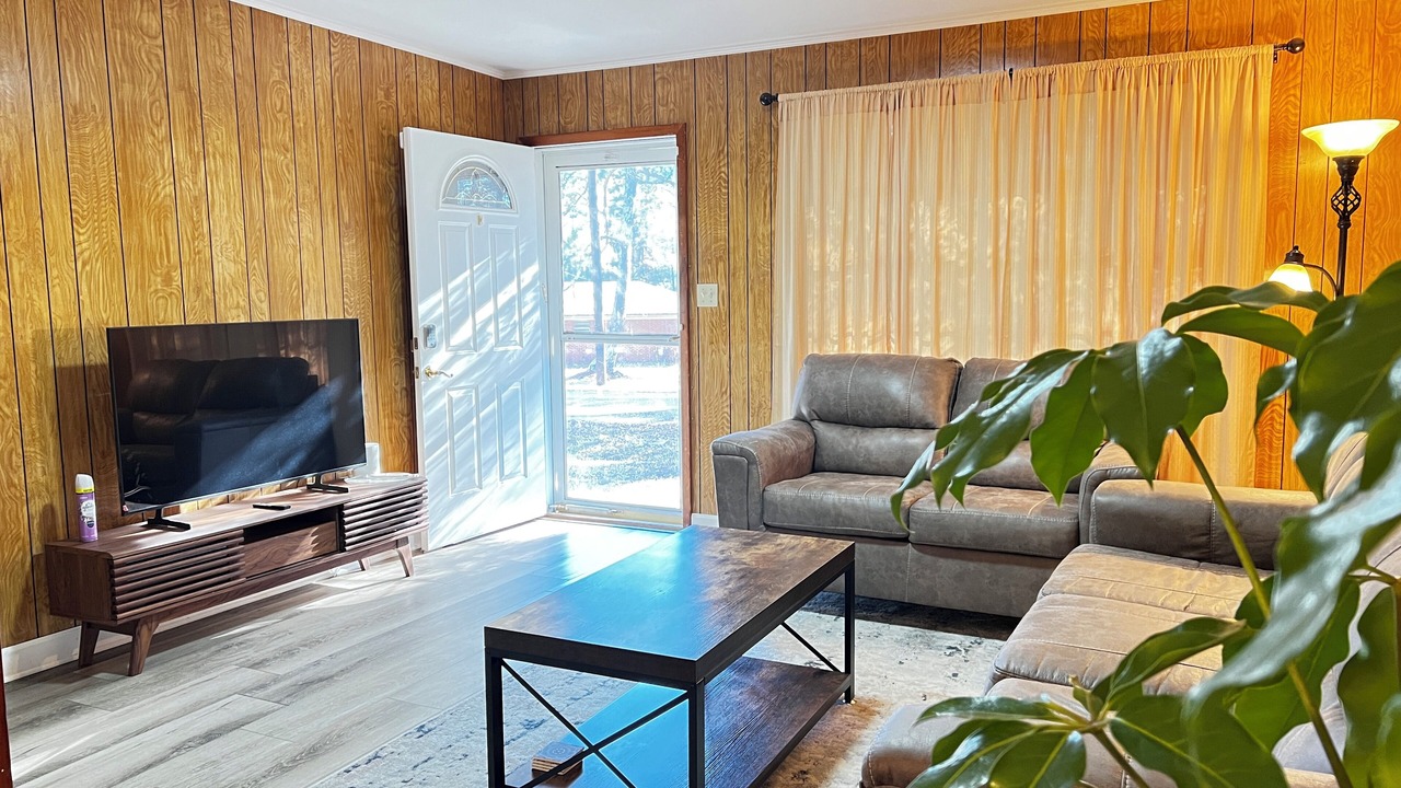 Photo of Livingroom in Louisville