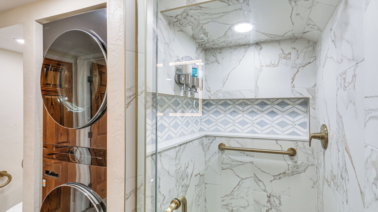 Photo of Bathroom in Natrona