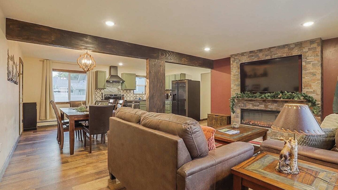 Photo of Livingroom in Livingston