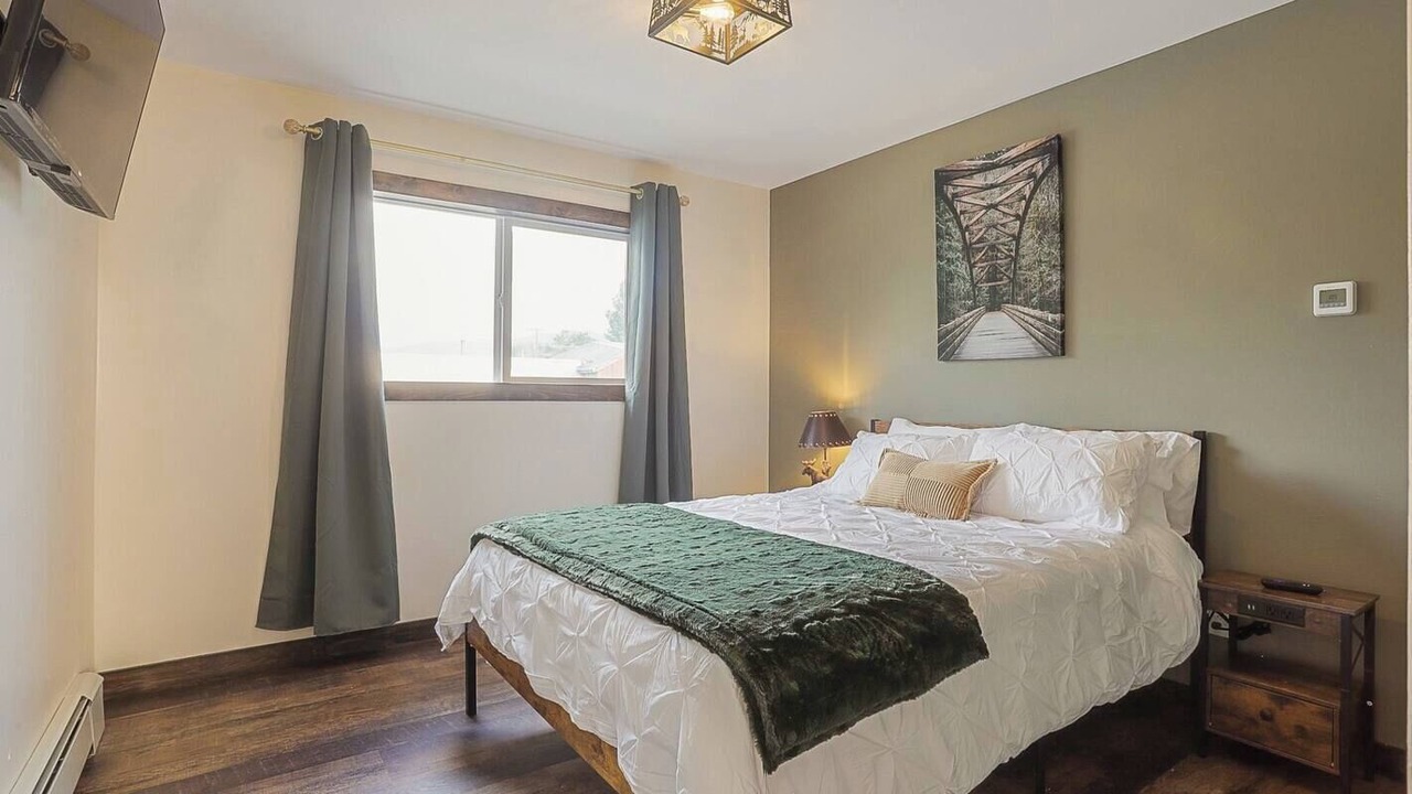 Photo of Bedroom in Livingston