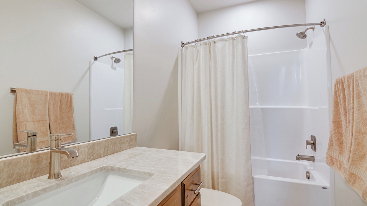 Photo of Bathroom in Meadow View Heights