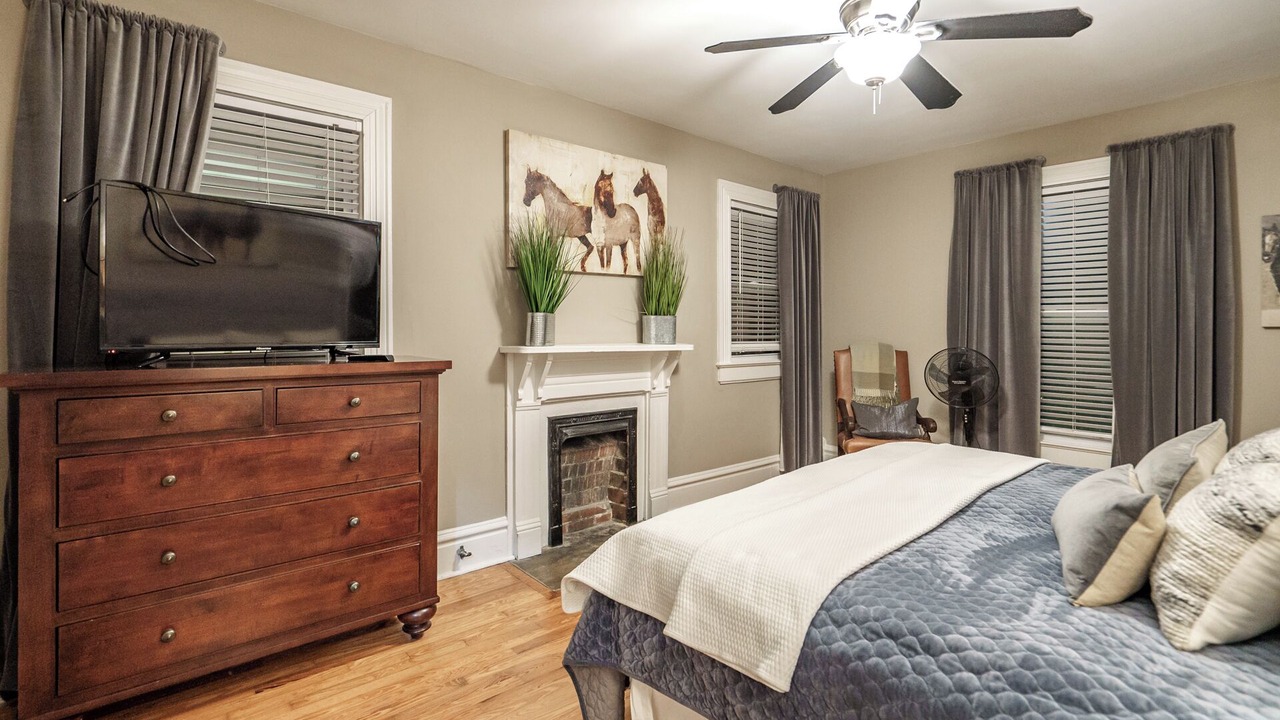 Photo of Bedroom in Monroe