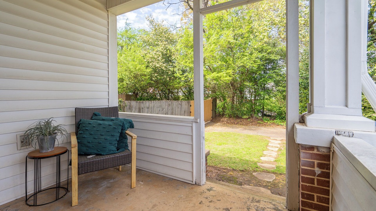 Photo of Patio Balcony in Monroe