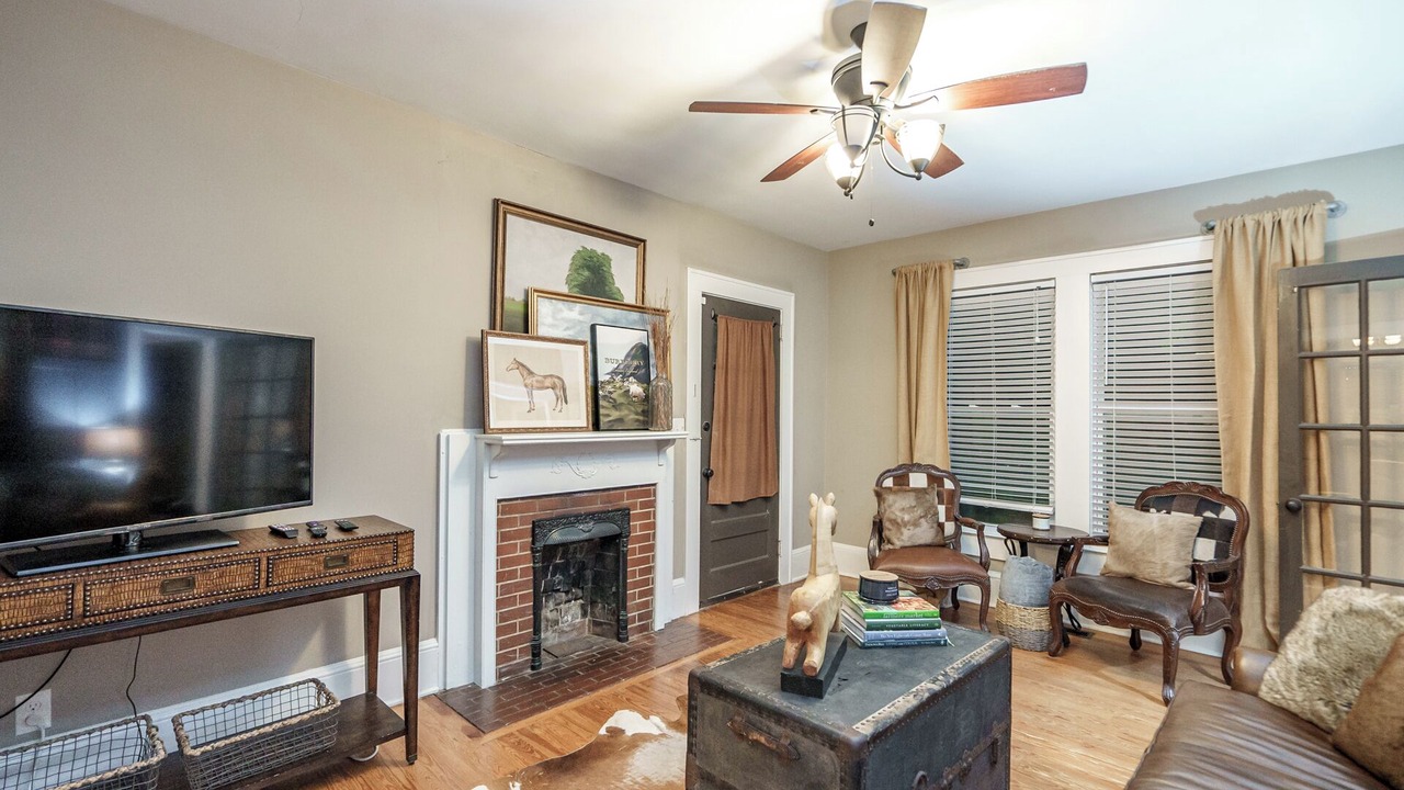 Photo of Livingroom in Monroe