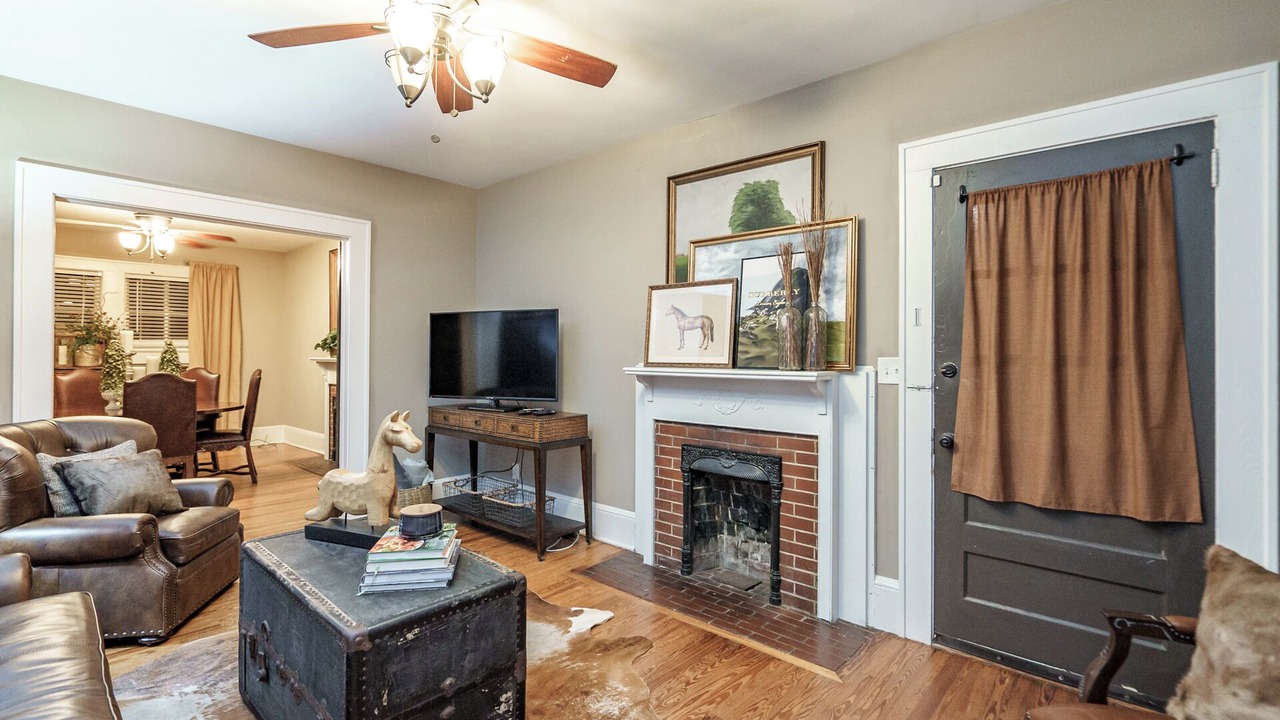 Photo of Livingroom in Monroe