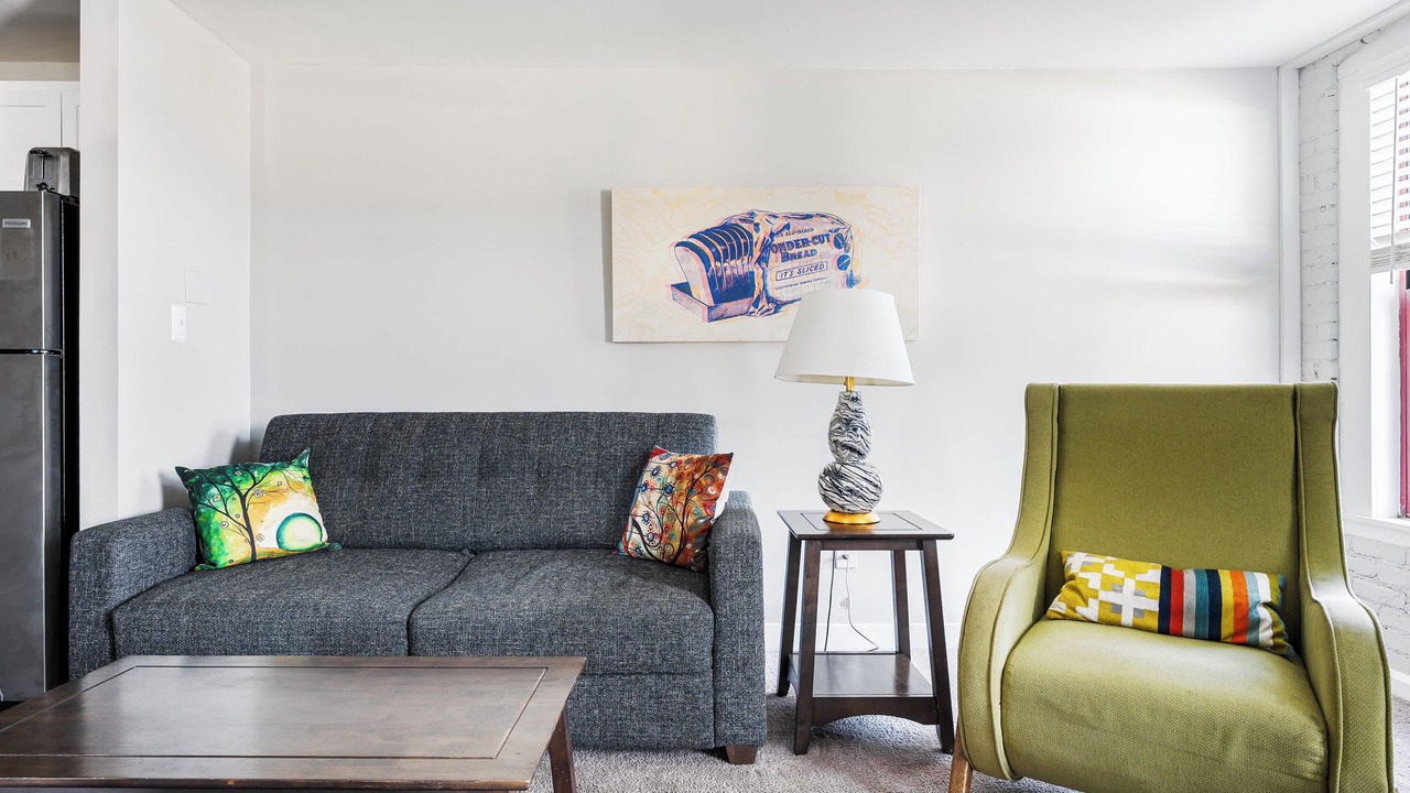 Photo of Livingroom in Mile Square