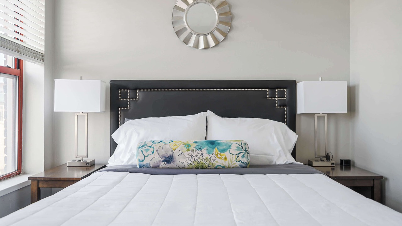 Photo of Bedroom in Mile Square