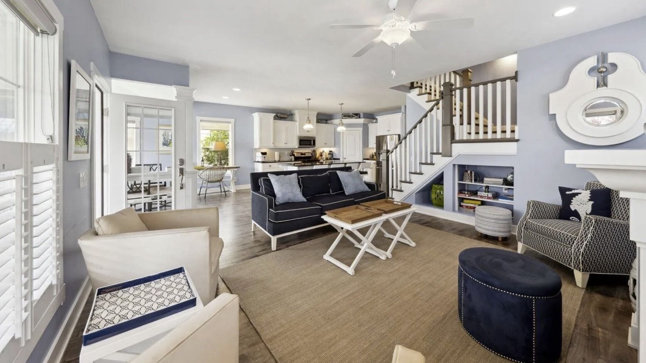 Photo of Livingroom in Marblehead