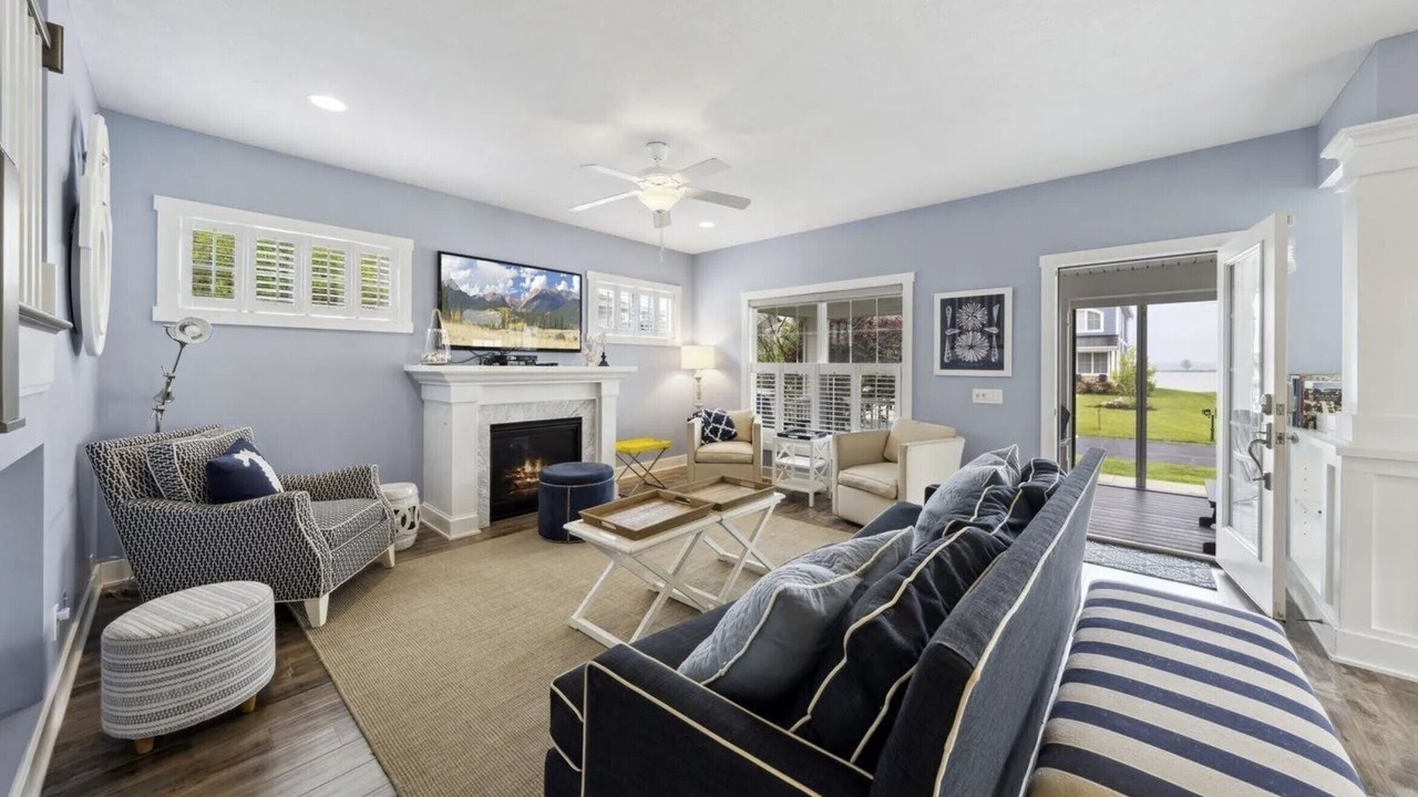 Photo of Livingroom in Marblehead